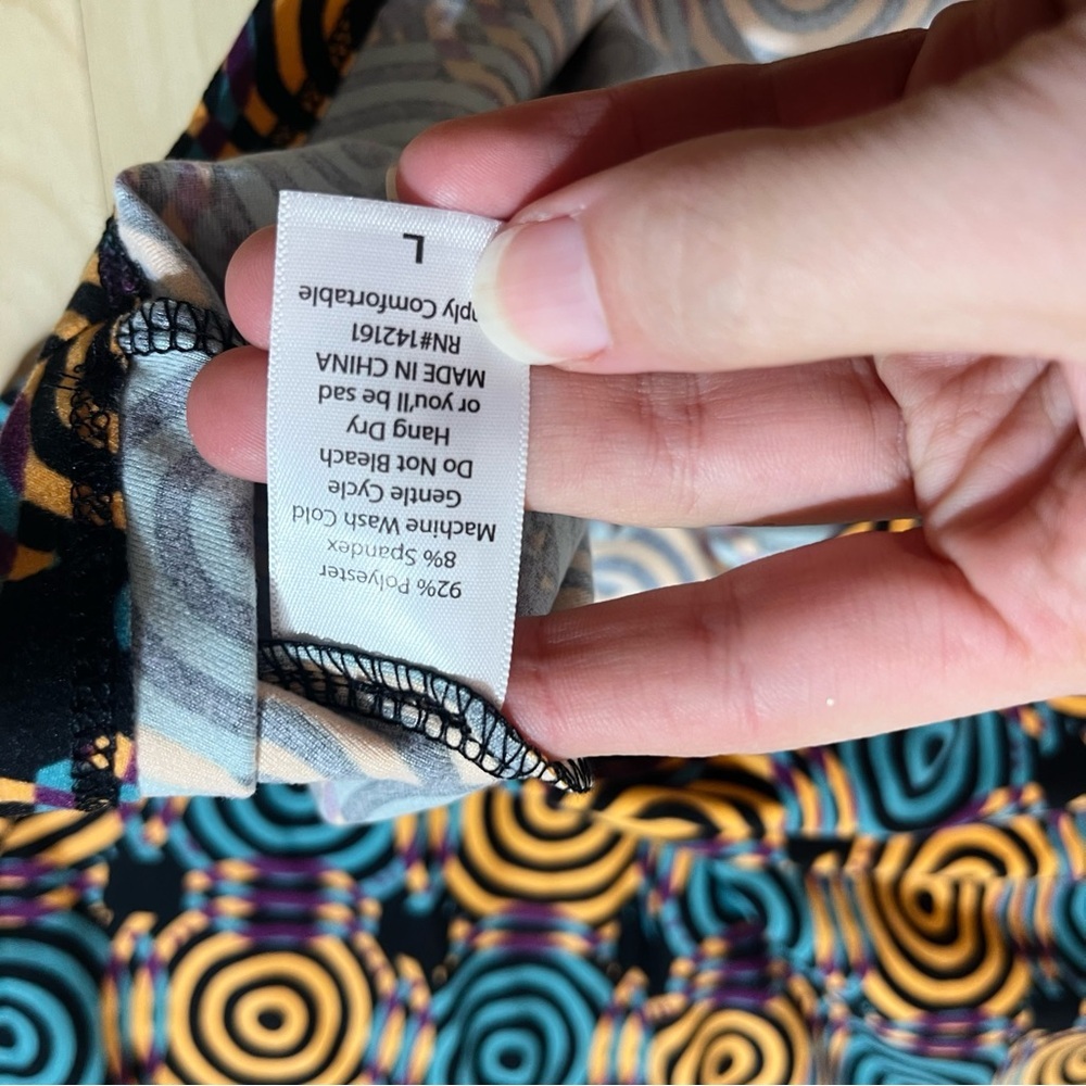 LULAROE Womens Short Sleeve Irma Large Shirt Top New With Tags - Picture 5 of 6